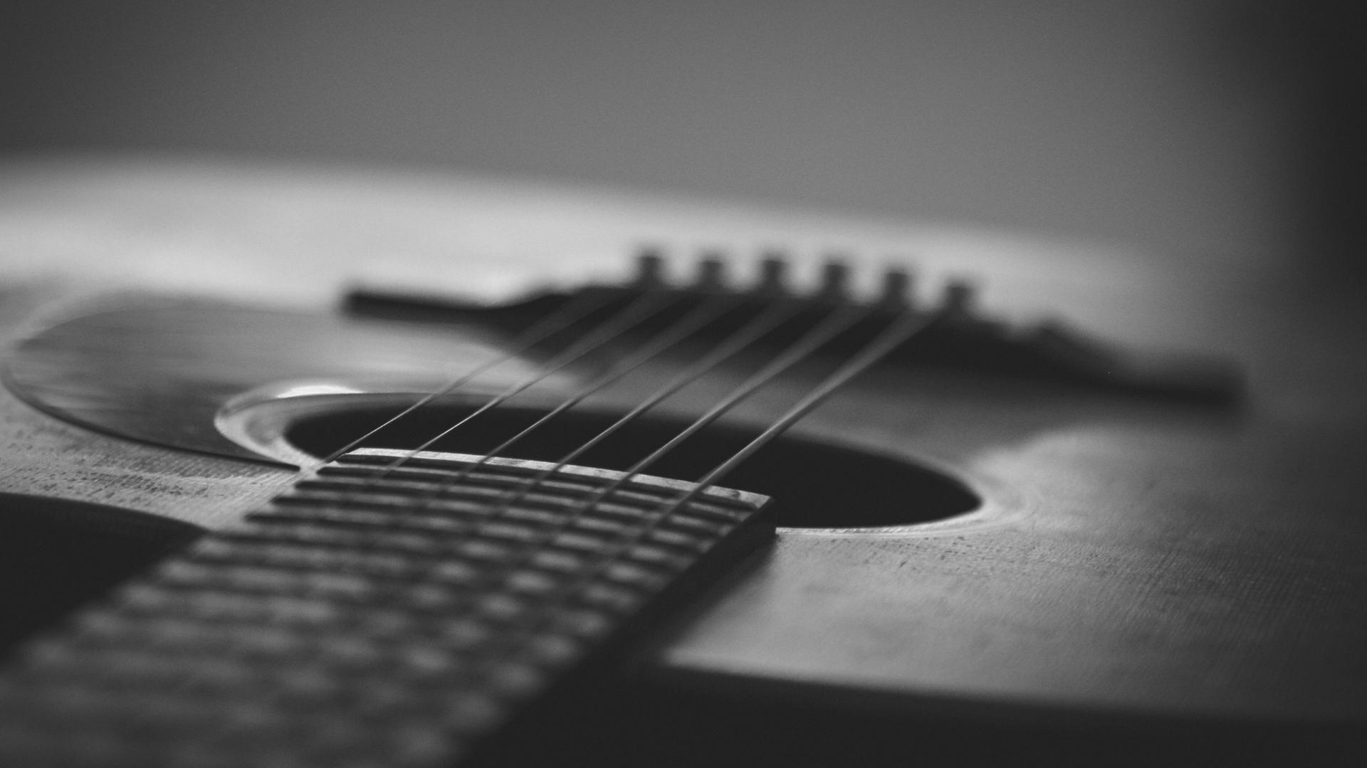 How to Learn Playing Acoustic Guitar