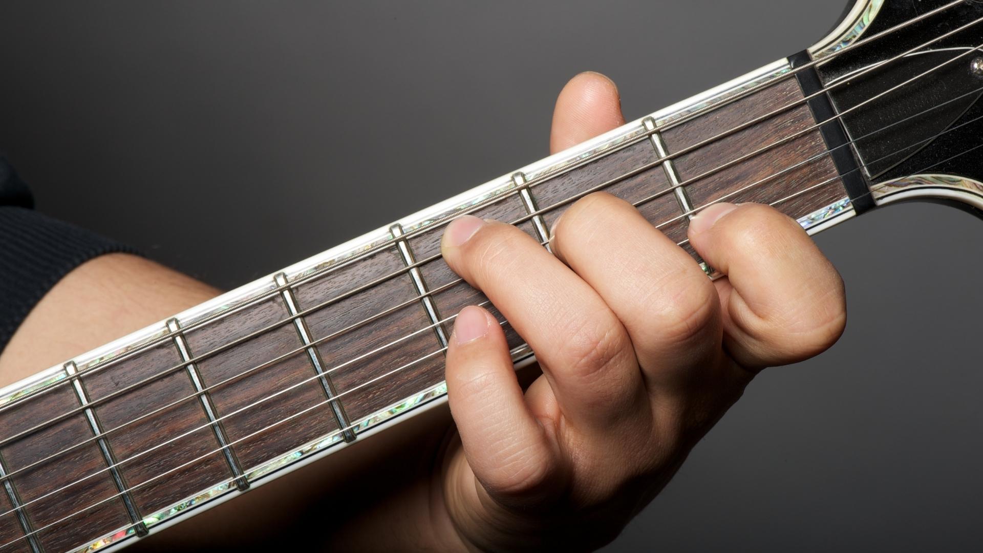 What Guitar Chords Should I Learn First